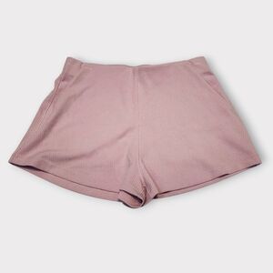 Size 8 - Lululemon Ribbed Softstreme High-Rise Short 2"